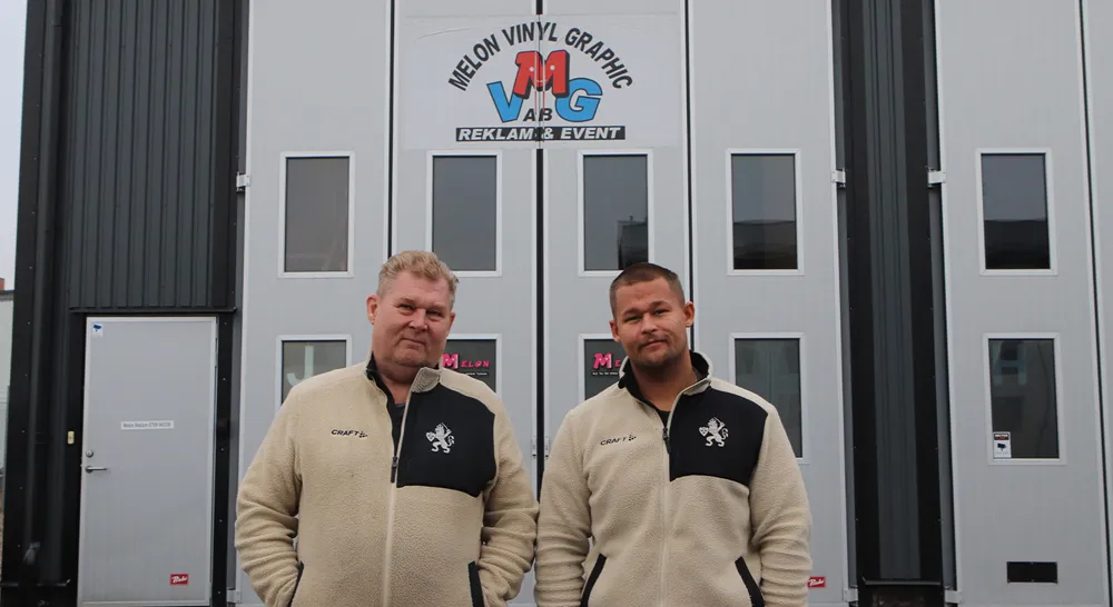 251034 M Vinyl Grapic AB_01