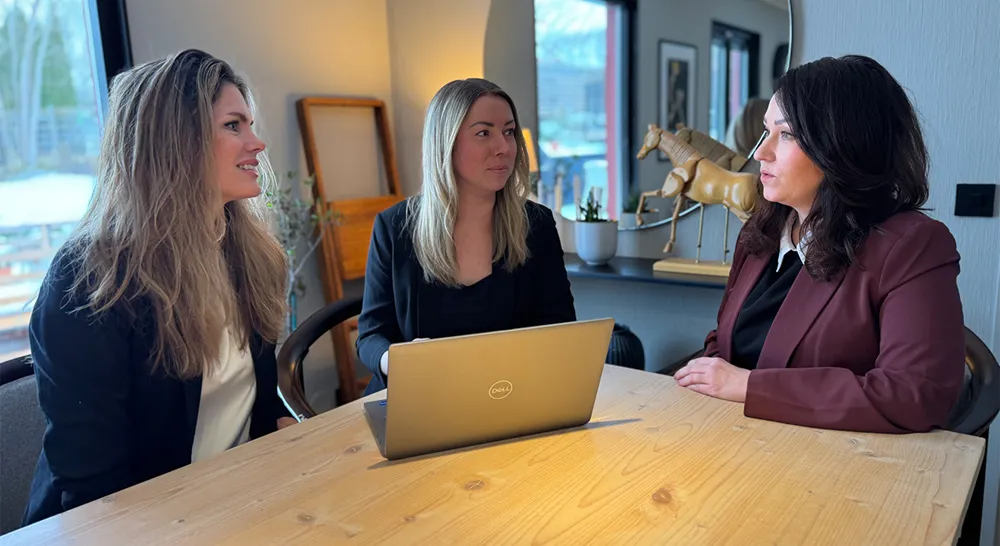 252030 Elliance Interim Conslting_01