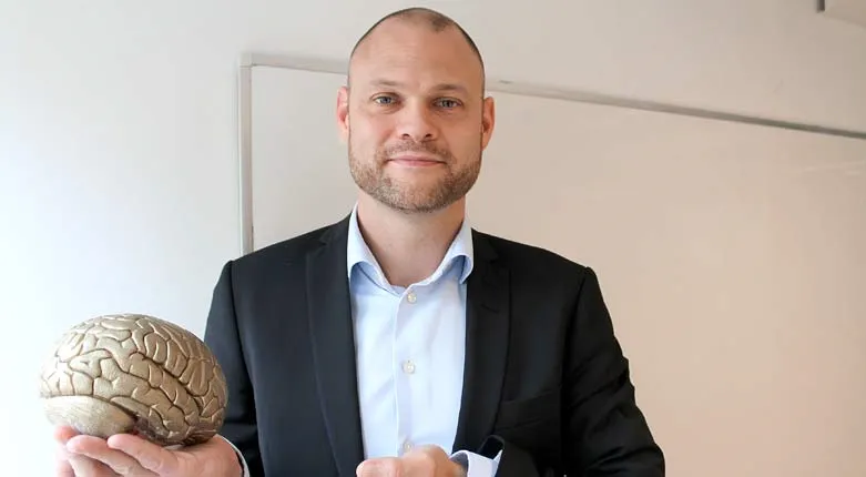 126114.brain.people.1