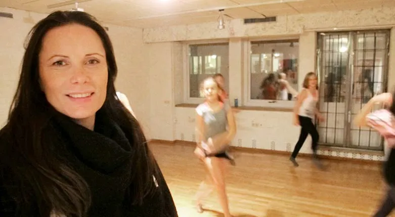 141136-MoveItDansstudio