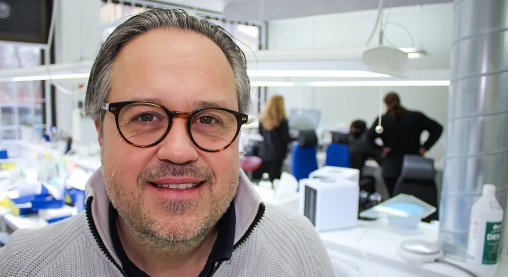 EM_elanders-dental_01