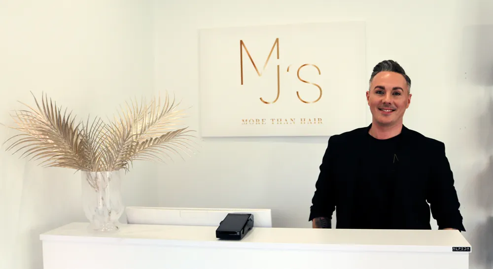 EM_MJ’sMoreThanHair_06